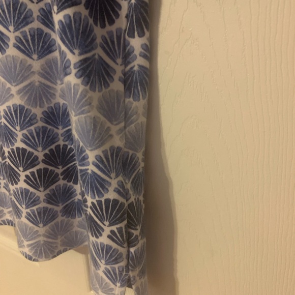 Ladies top - Picture 5 of 6